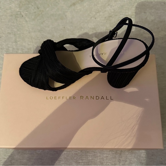 Black Loeffler Randall Reed Pleated Twisted Heel - Brand New - Picture 4 of 5
